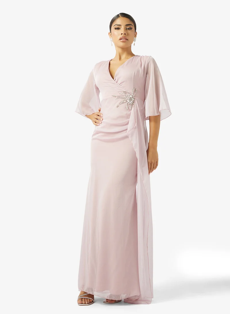 خزانة Evening Dress With Waist Trail